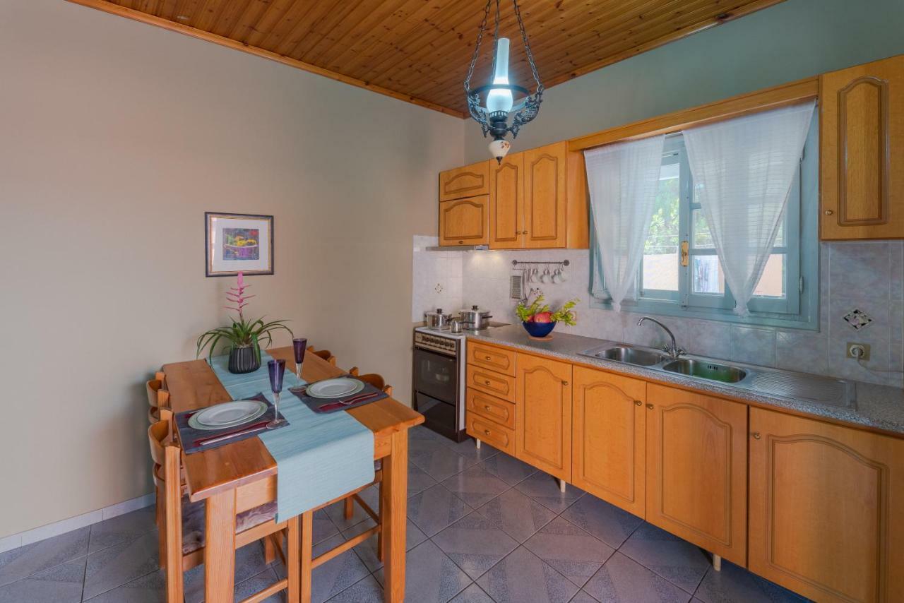 Mihaila Bungalows Spartià Buitenkant foto